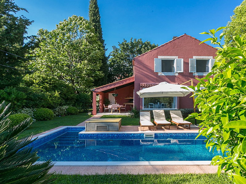 Red Cottage